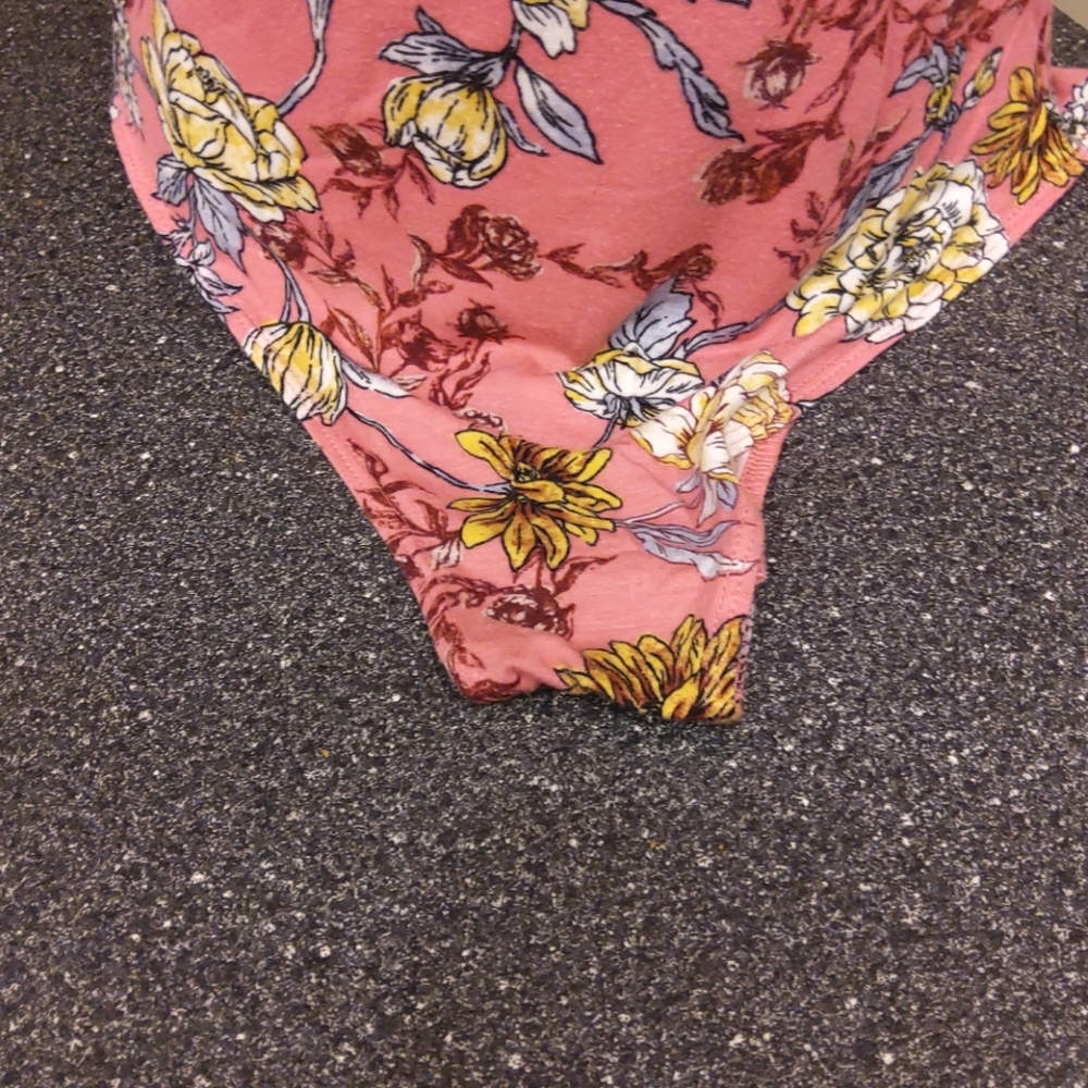 H.I.P. SLEEVELESS BODYSHIRT - Picture 3 of 5